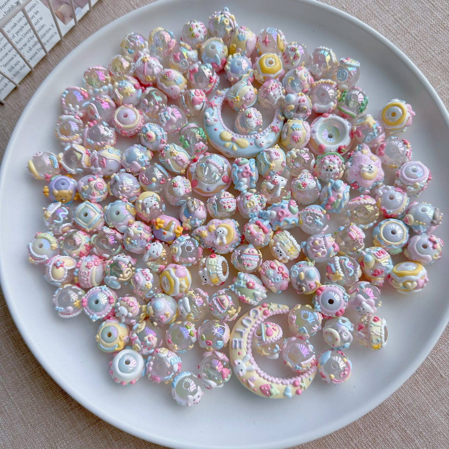 HK Macaron Color Mixed Hand-Painted Beads Scoop