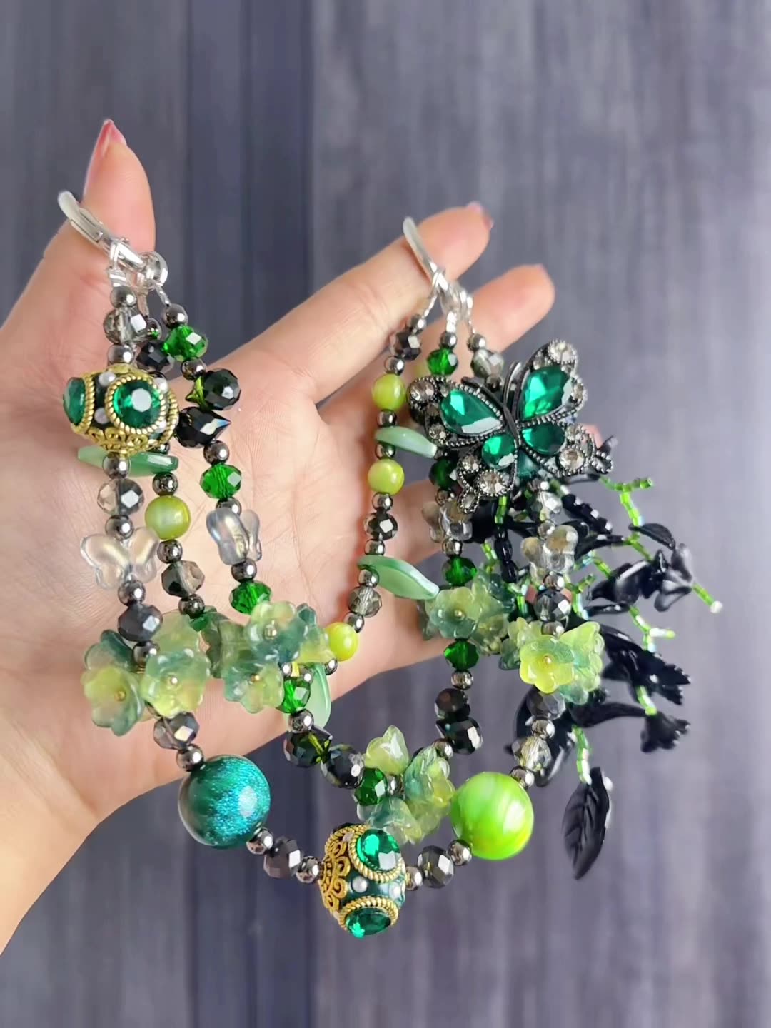 A-Phone Chain and Bagchain Blind Bags