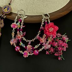 A-Phone Chain and Bagchain Blind Bags